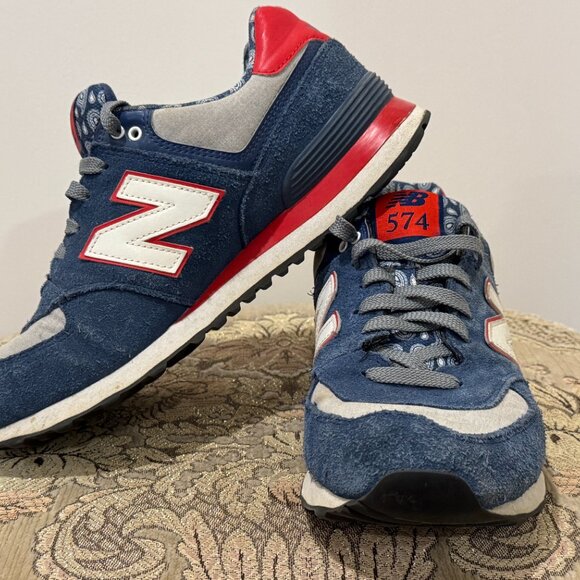 9.5 Paisley 574 blue suede.  Lightly used. - Picture 9 of 10